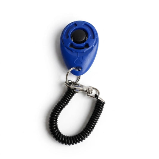 Boîtier clicker sonore d'entraînement pour Puppy Play couleur bleu avec attache mousqueton et cordon élastique.