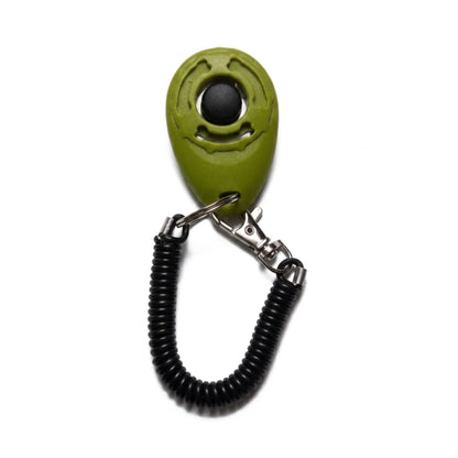 Clicker de dressage et d'obéissance Puppy Play couleur vert olive avec bouton poussoir et dragonne spirale.