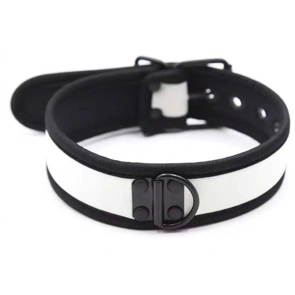 Collier petplay rembourré gris clair et noir pour port prolongé en mosh pit.