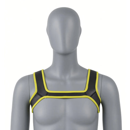 Harnais puppy play élastique Alpha Harness noir avec finitions jaunes pour équipement petplay KinkyPupShop.