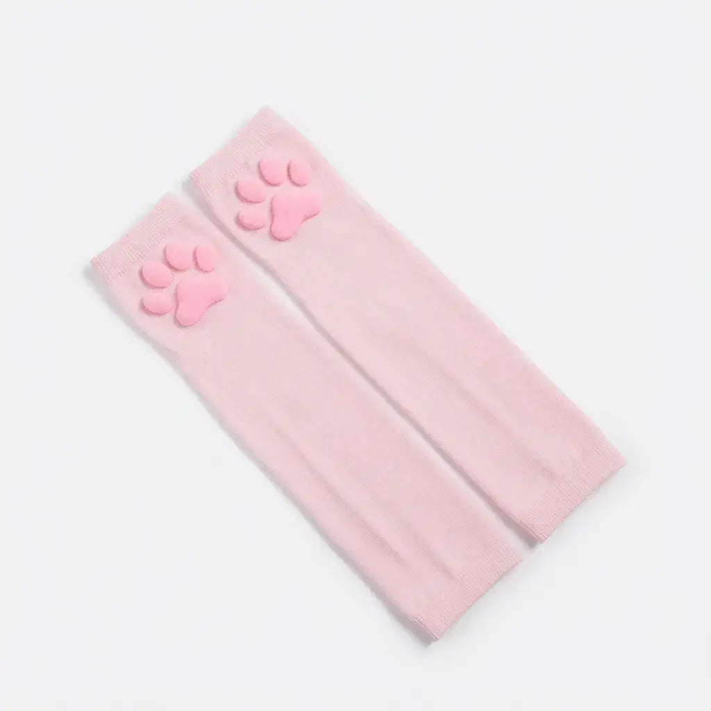 image des mitaines de couleur rose du kinkypupshop, les coussinet sont en 3D et sont aussi de couleur rose