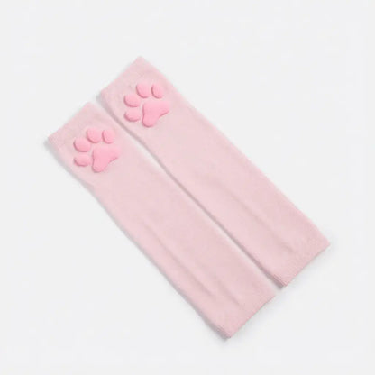 image des mitaines de couleur rose du kinkypupshop, les coussinet sont en 3D et sont aussi de couleur rose